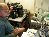 photo of Ger van den Engh in lab